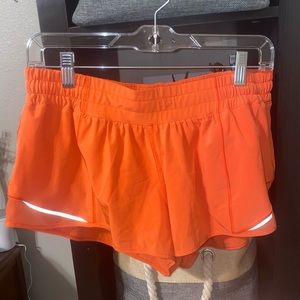 Lululemon hotty hot orange shorts 10